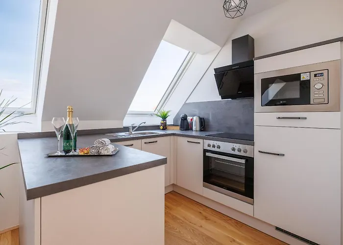 Symphony Apartments 38 - Modern Loft With Terrace And Grill In Central Location